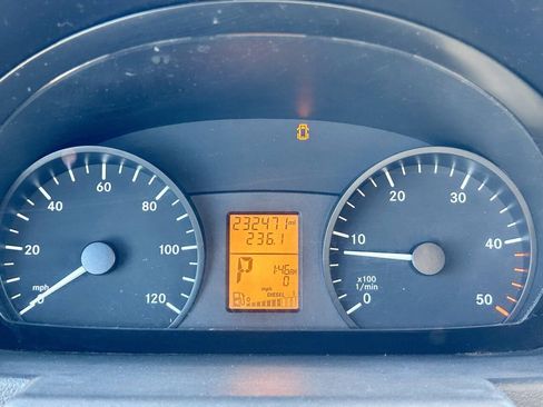 Used 2015 Mercedes-Benz Sprinter 2500 w/ Driver Comfort Package image 14