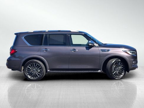 Used 2024 INFINITI QX80 Sensory w/ Cargo Package AWD/4WD image 3