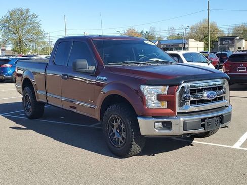 Used 2015 Ford F150 XLT AWD/4WD image 2