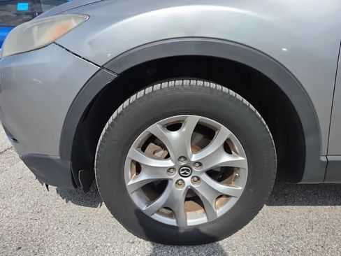 Used 2015 MAZDA CX-9 Touring w/ Touring Technology Package FWD image 2