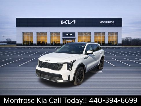 Used 2024 Kia Sorento S w/ Panoramic Sunroof Package FWD image 1