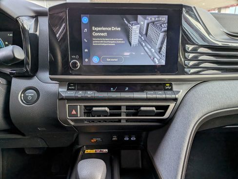 Certified 2025 Toyota Camry LE image 20