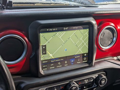 Used 2023 Jeep Wrangler Unlimited Rubicon w/ Cold Weather Group image 29