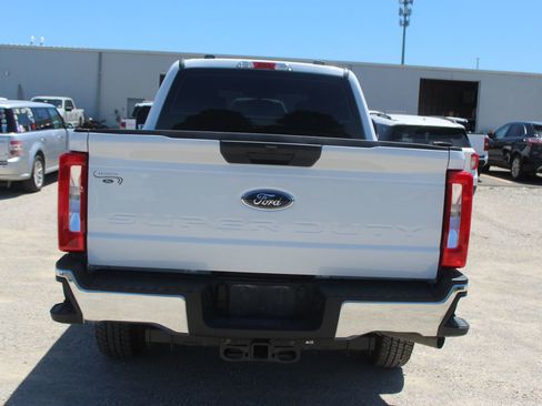 Used 2024 Ford F250 XL w/ XL Chrome Package AWD/4WD image 5