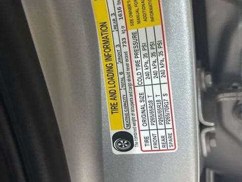 Used 2018 Chevrolet Silverado 1500 LT w/ All Star Edition image 40