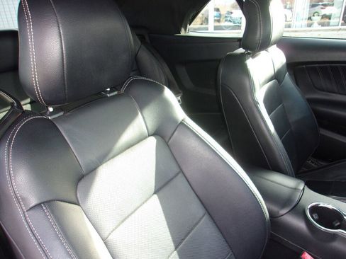 Used 2017 Ford Mustang Premium image 16