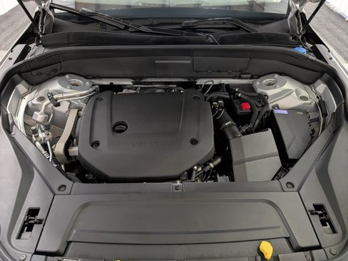 Used 2024 Volvo XC90 B6 Plus w/ Protection Package Premier image 32