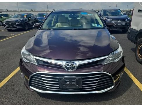 Used 2016 Toyota Avalon XLE Premium FWD image 2