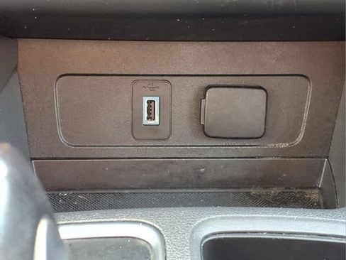 Used 2019 Ford Escape SEL AWD/4WD image 22