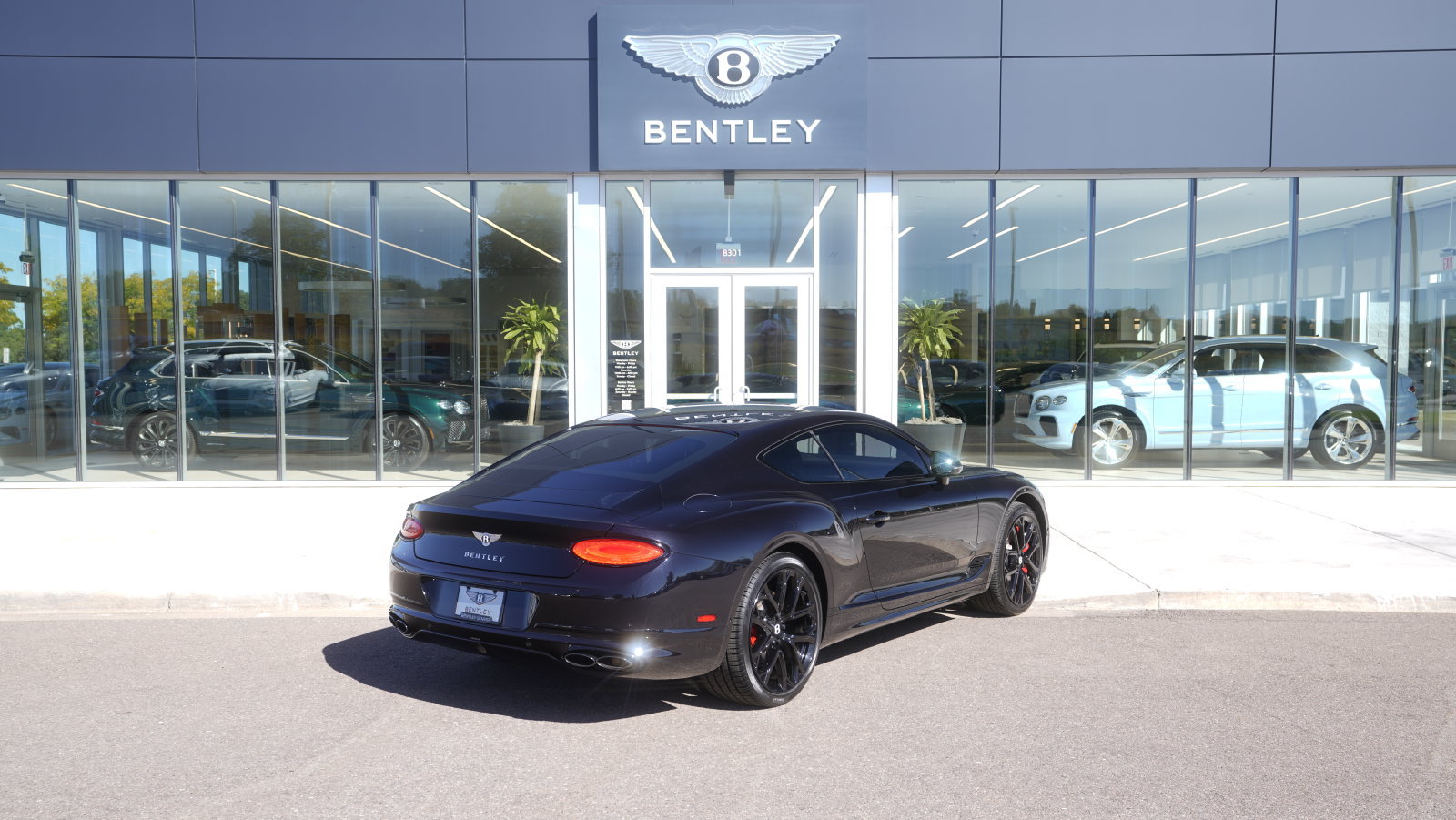 Certified 2023 Bentley Continental GT V8 AWD/4WD image 3