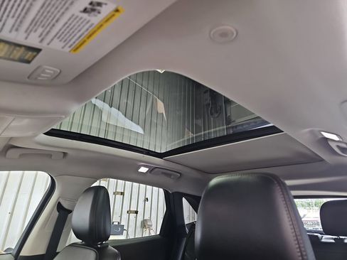 Used 2021 Ford Escape Titanium w/ Titanium Elite Package FWD image 30