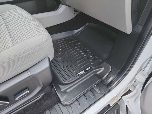 Used 2016 Ford F150 XLT w/ Equipment Group 302A Luxury image 38