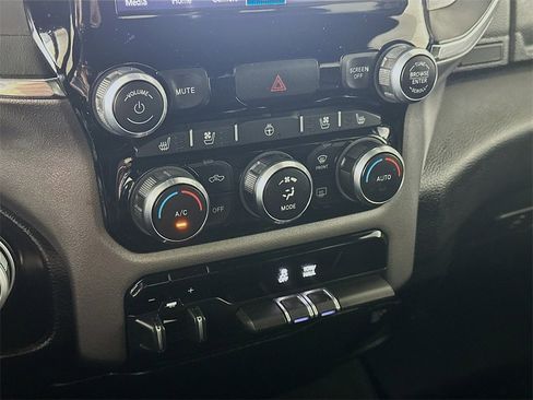 Used 2024 RAM 1500 Laramie image 18