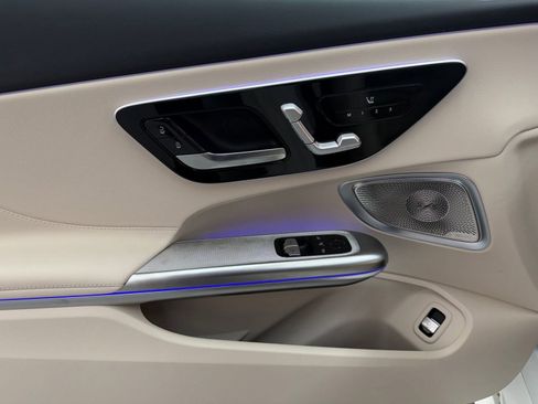 New 2026 Mercedes-Benz CLE 300 4MATIC Coupe image 11