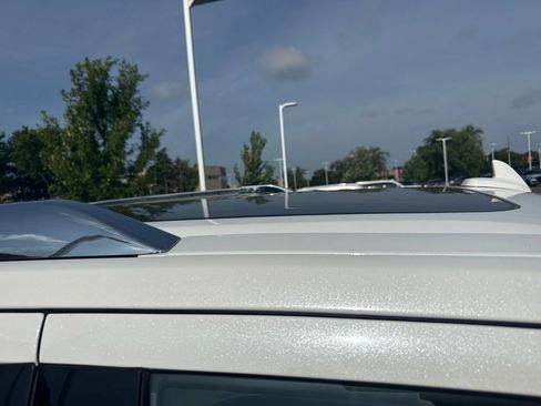 Certified 2024 Lincoln Navigator Reserve AWD/4WD image 4