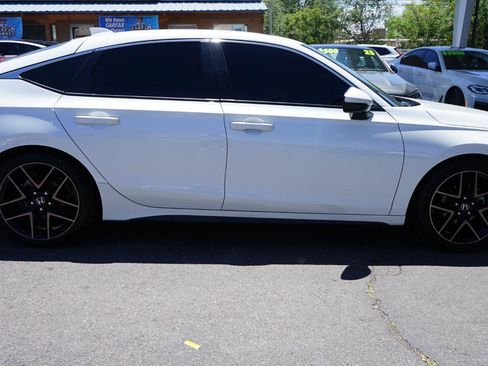 Used 2023 Honda Civic Sport Touring image 2