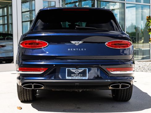 Certified 2024 Bentley Bentayga image 16
