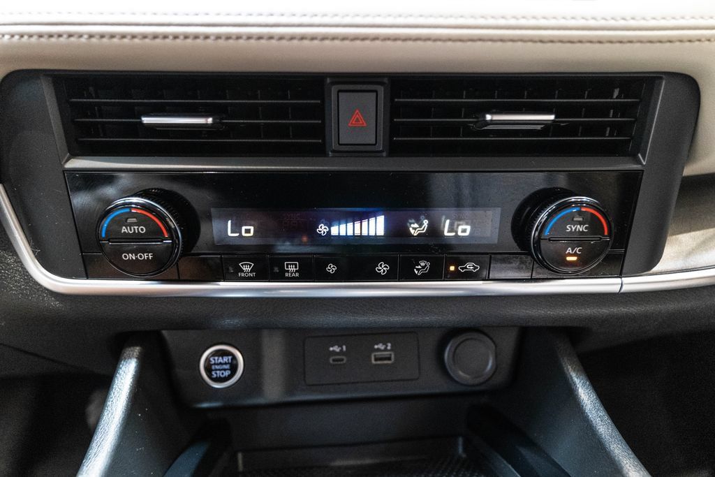 Used 2023 Nissan Rogue SV FWD image 26