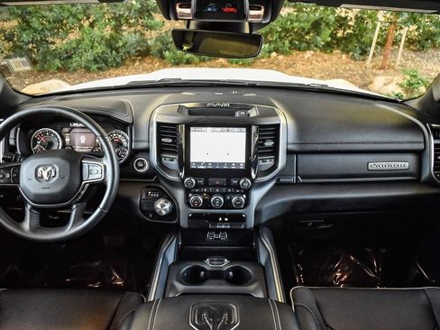 Used 2024 RAM 1500 Laramie image 13