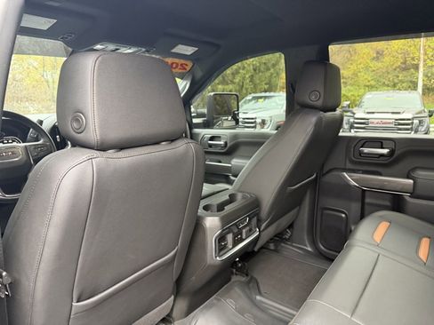 Used 2022 GMC Sierra 2500 AT4 w/ AT4 Preferred Package image 15