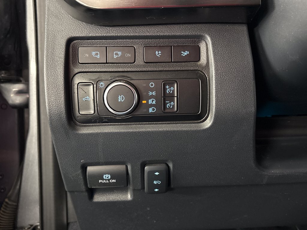 Used 2023 Ford F250 Lariat w/ Lariat Ultimate Package AWD/4WD image 47