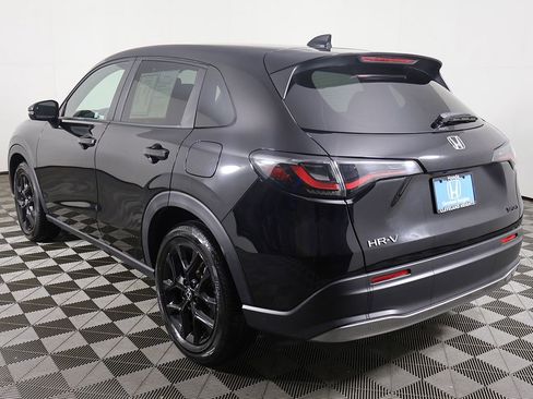 Used 2024 Honda HR-V Sport image 8