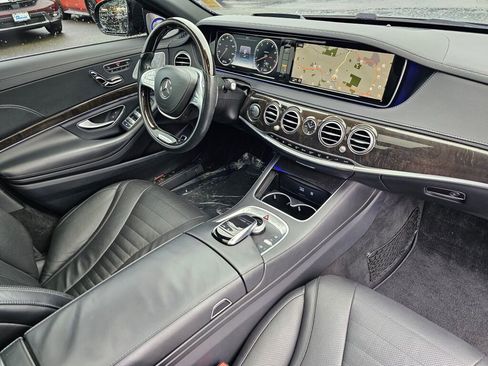 Used 2016 Mercedes-Benz S 550 4MATIC Sedan image 32