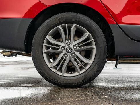 Used 2015 Hyundai Tucson SE image 9