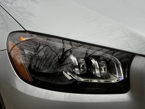 Used 2022 Mercedes-Benz GLS 450 4MATIC image 18