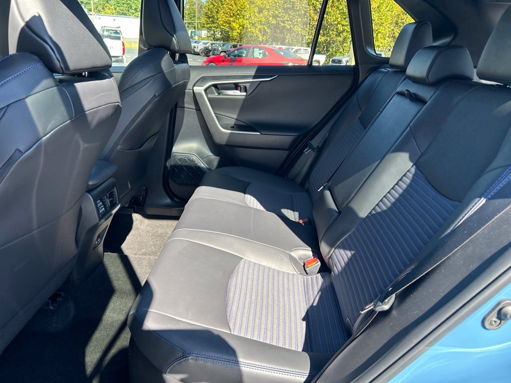 Used 2022 Toyota RAV4 XSE AWD/4WD image 27