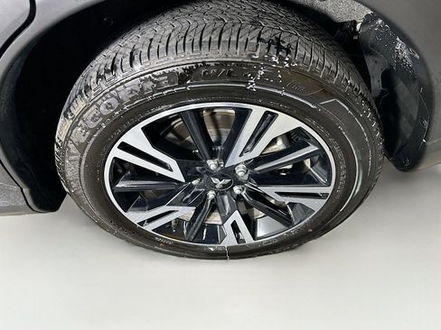 Used 2025 Mitsubishi Eclipse Cross SE image 11