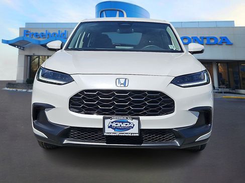 Used 2025 Honda HR-V LX image 2