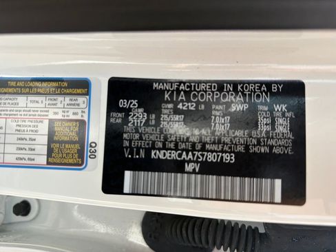 Certified 2025 Kia Seltos EX w/ EX Sunroof Package image 26