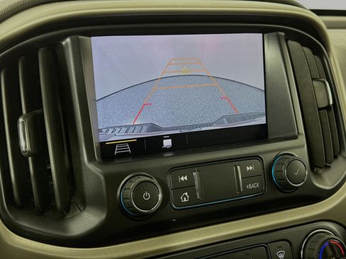 Used 2022 GMC Canyon Denali w/ Denali Black Edition Package image 14