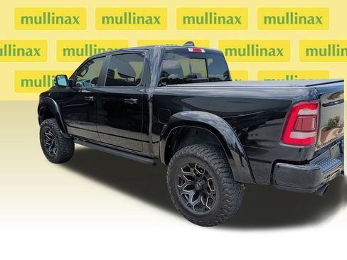 Used 2022 RAM 1500 Laramie AWD/4WD image 3