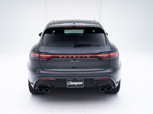 Certified 2026 Porsche Macan AWD/4WD image 10