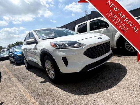 Used 2021 Ford Escape SE FWD image 1