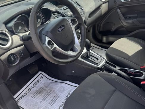 Used 2014 Ford Fiesta SE FWD image 7