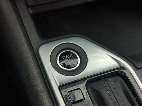 Used 2025 Nissan Sentra SV image 14