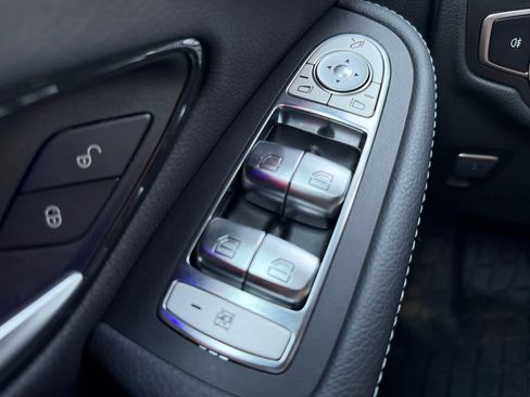 Certified 2022 Mercedes-Benz GLC 300 4MATIC image 26