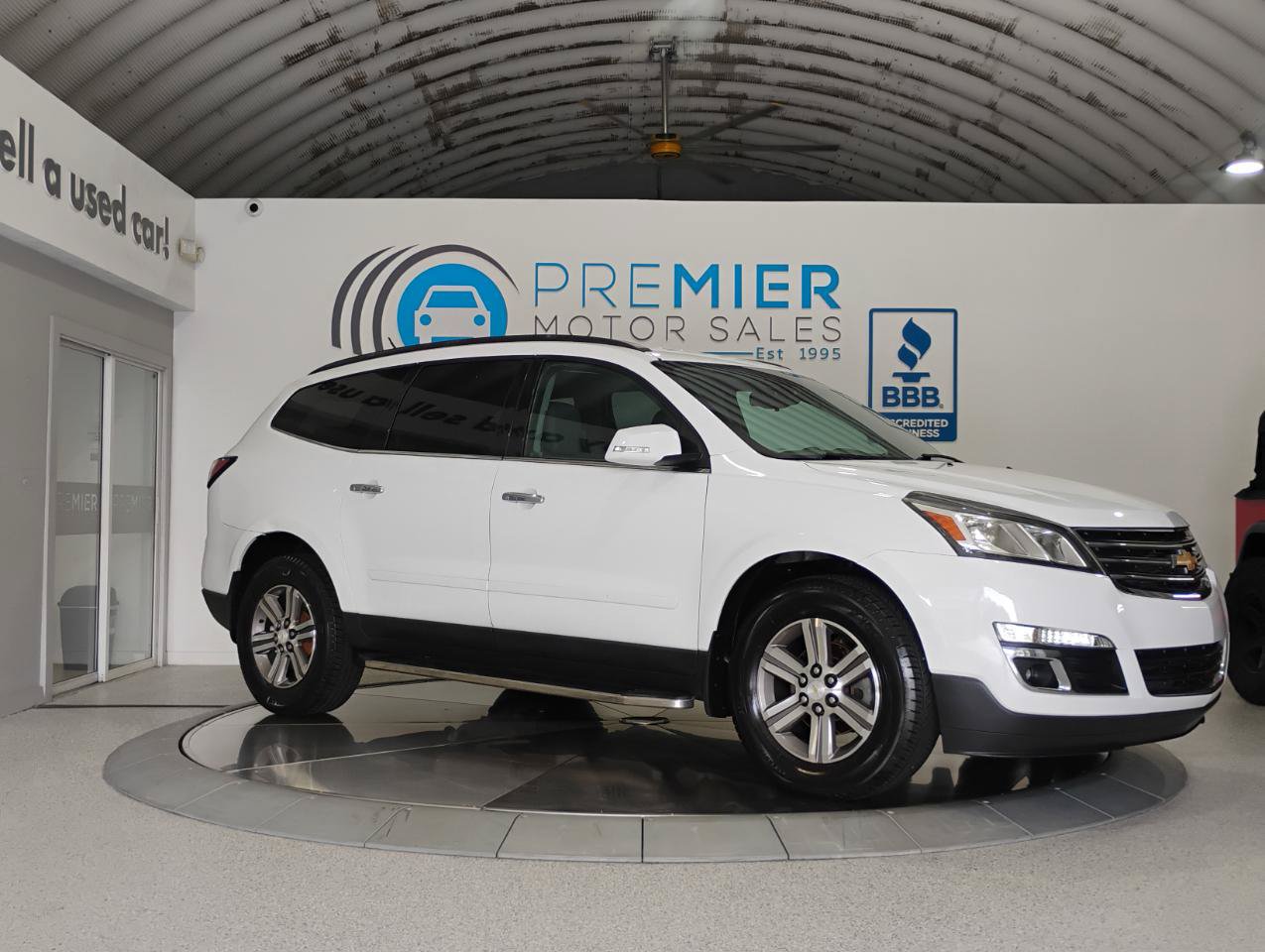 Used 2017 Chevrolet Traverse LT FWD image 20