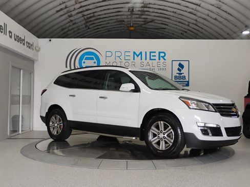 Used 2017 Chevrolet Traverse LT FWD image 20