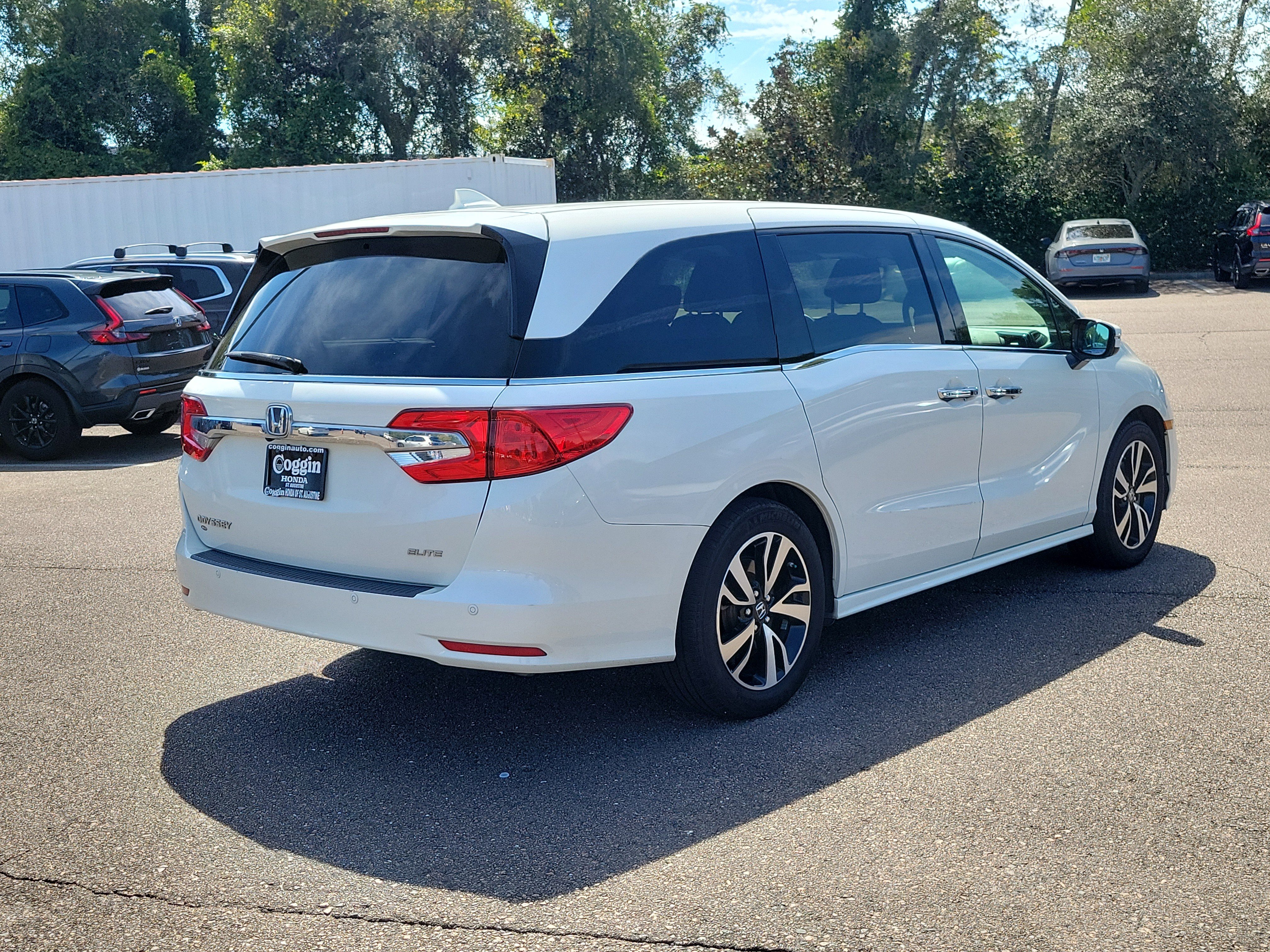 Used 2018 Honda Odyssey Elite image 5