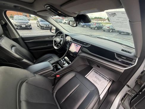 Used 2022 Jeep Grand Cherokee Limited 4xe AWD/4WD image 27