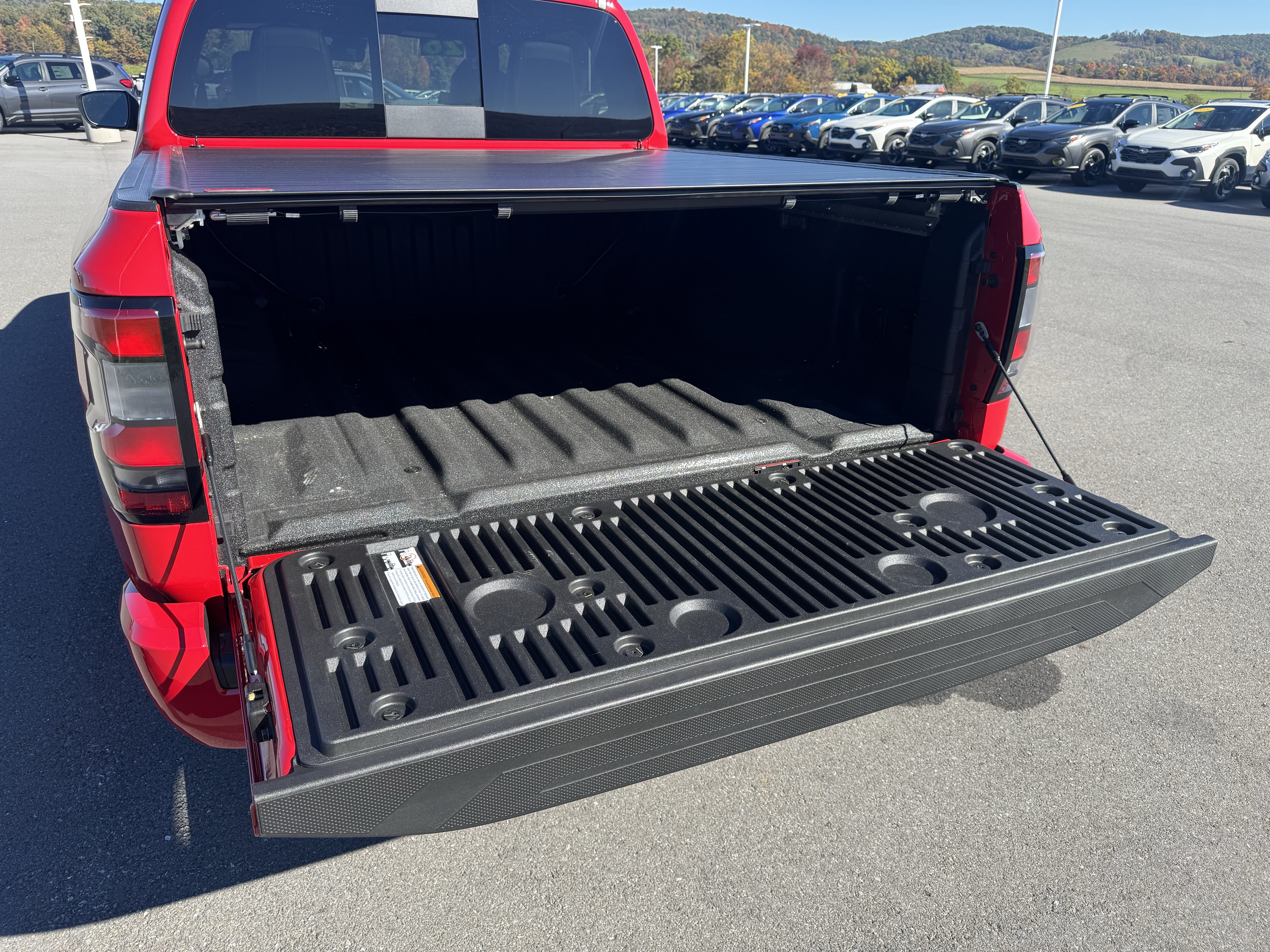 Used 2026 Nissan Frontier PRO-4X w/ Pro Premium Package AWD/4WD image 6