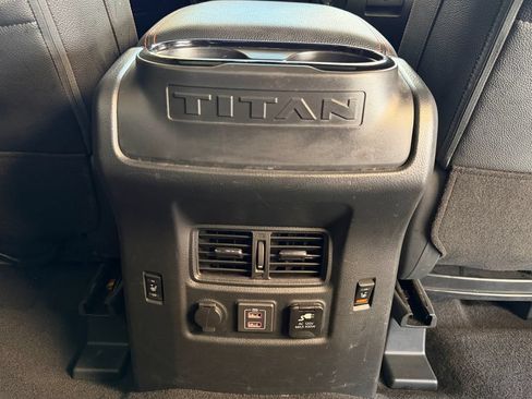 Used 2020 Nissan Titan PRO-4X w/ Pro-4x Convenience Package AWD/4WD image 28