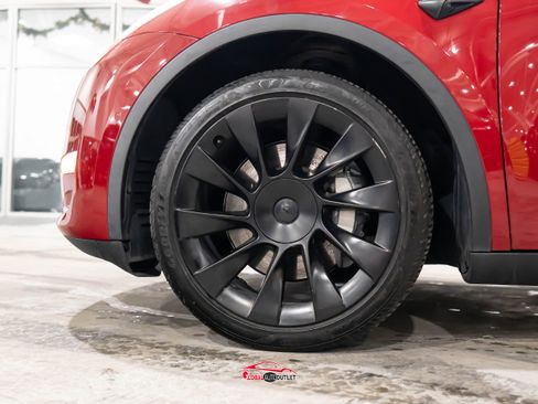 Used 2021 Tesla Model Y 2WD image 10