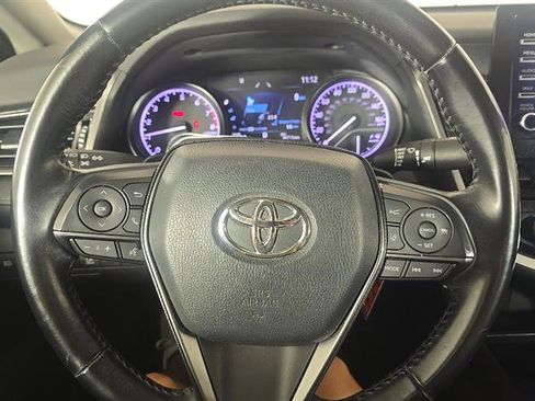 Used 2021 Toyota Camry SE AWD/4WD image 4