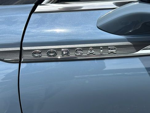 Used 2025 Lincoln Corsair Reserve FWD image 7