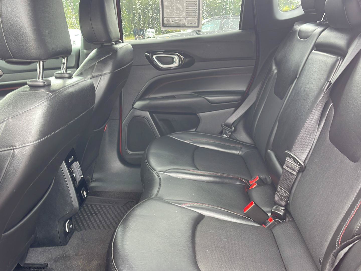 Used 2023 Jeep Compass Trailhawk AWD/4WD image 35